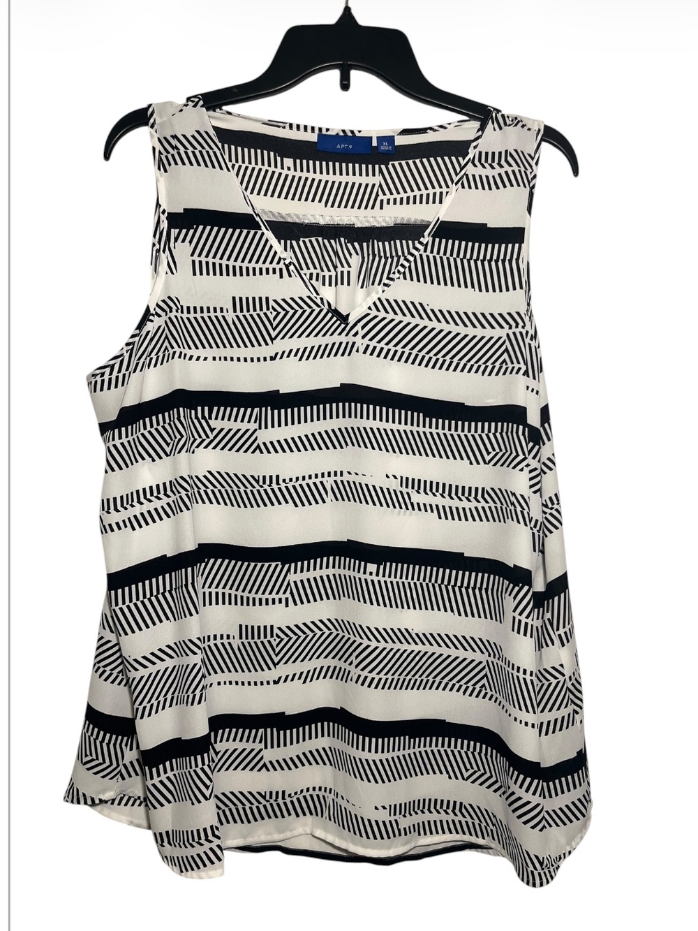 Apt. 9 Black and White Striped V-Neck Sleeveless Tank